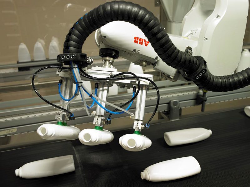 Wazar Pac Custom Design Build Packaging Equipment w/Robotic Integrations | Zarpac